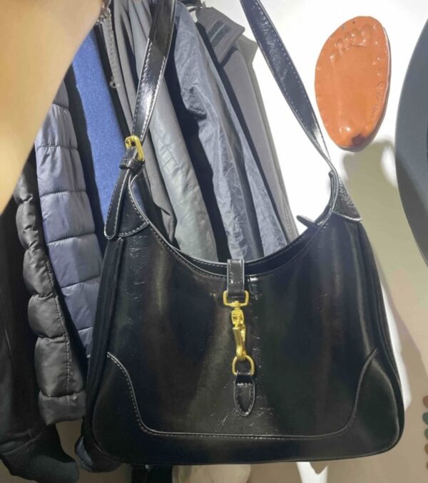 Borsa nera a spalla - immagine 2