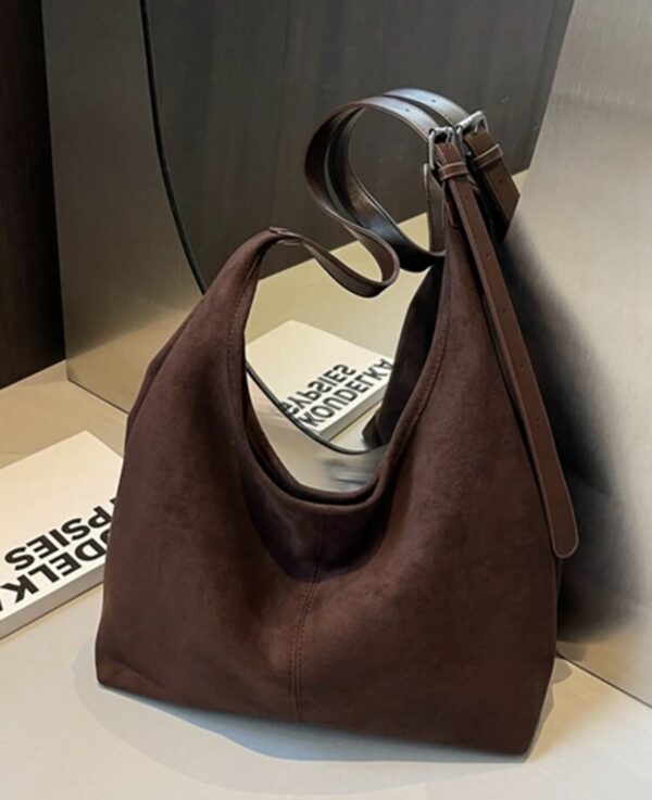 Borsa marrone scamosciata