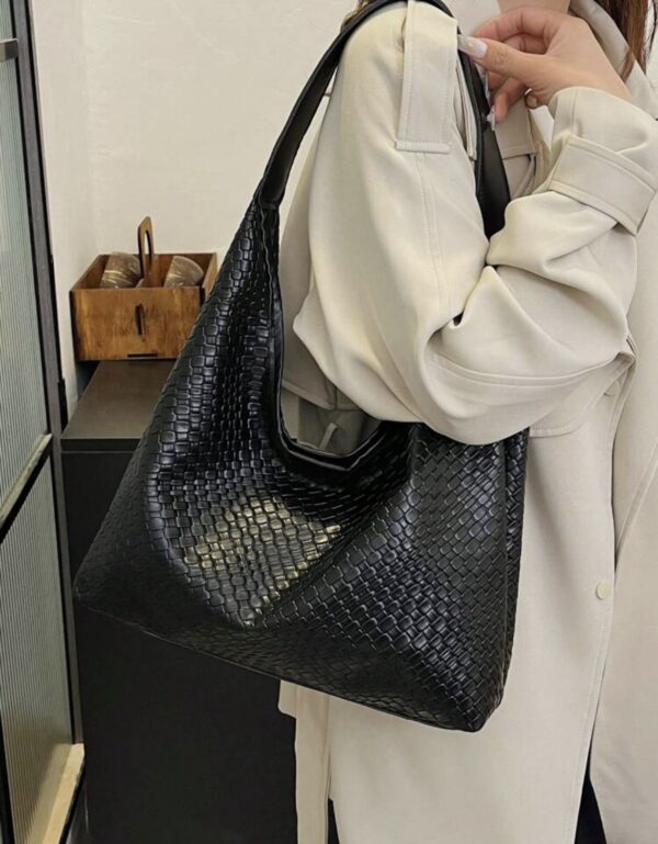 Borsa nera a spalla - immagine 3