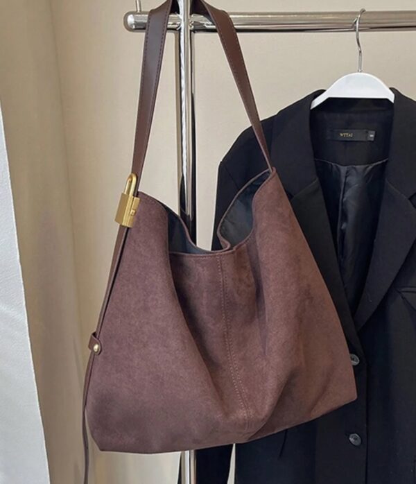 Borsa marrone con lucchetto - immagine 2