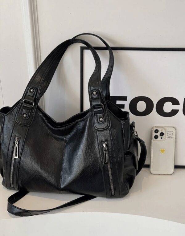 Borsa nera a spalla similpelle - immagine 3