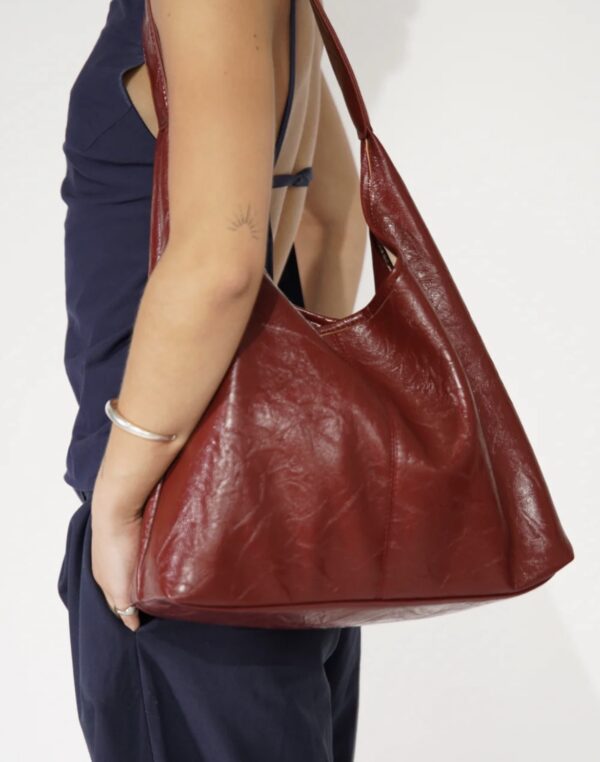 Borsa Rossa Borgogna a Spalla: Eleganza in Similpelle - immagine 3