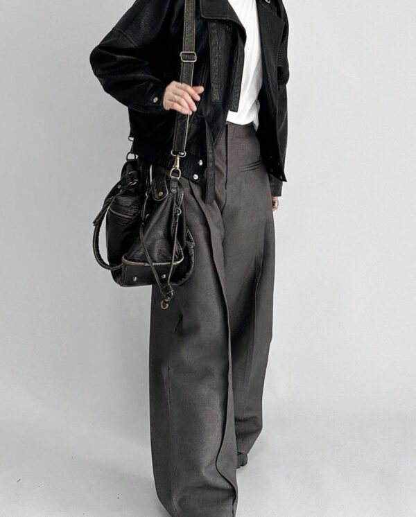 Borsa Nera Vintage in Pelle: Eleganza Classica - immagine 3
